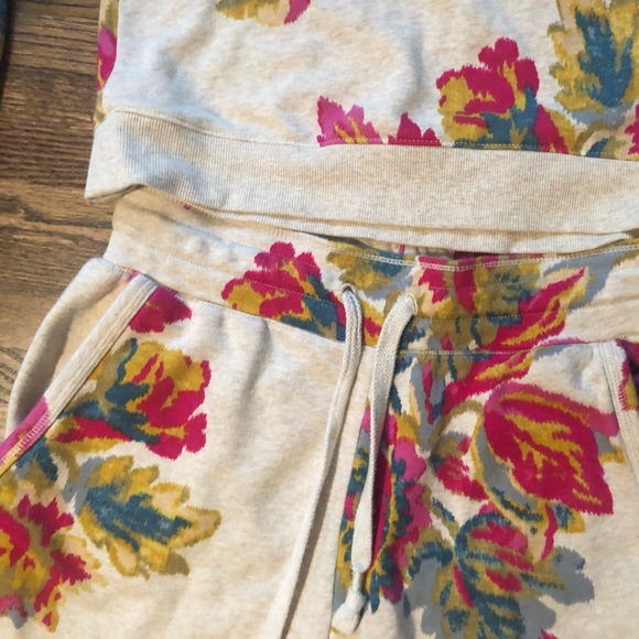 Anthropologie lounge set - Picture 3 of 7